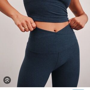 Beyond Yoga Blue Performance Leggings & Crop Top matching